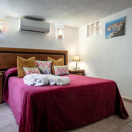 Apto Piscina Y Jardin Privado *